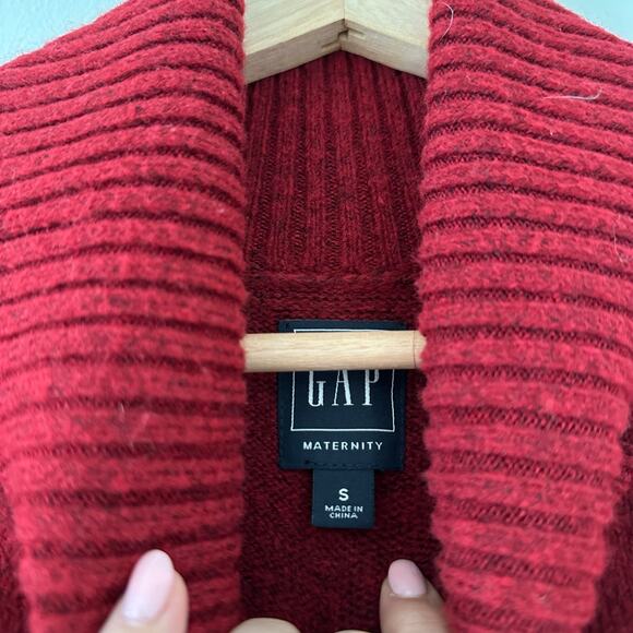Gap Maternity Brushed Cozy Turtleneck Sweater in cinnabar Red S - Picture 4 of 8